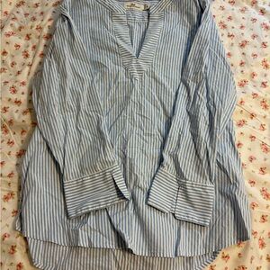 Vineyard Vines Blue and White Casual Button Down Shirt